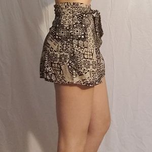 Brown and Tan pattern tie shorts